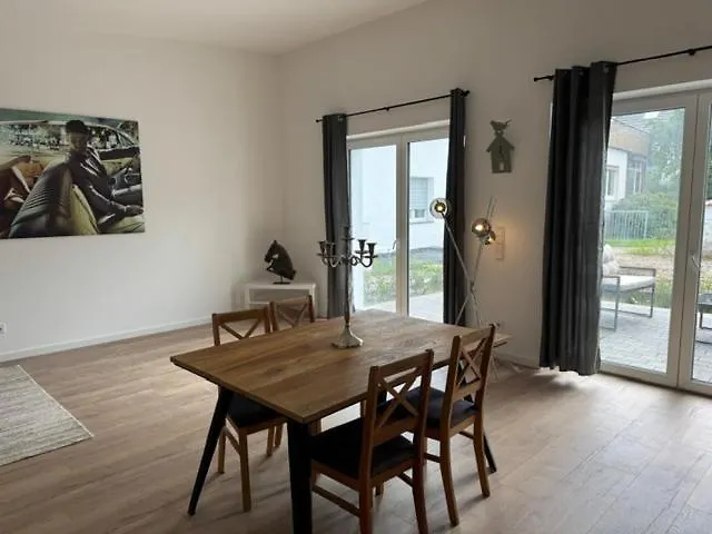 Tonstrasse Apartmán *